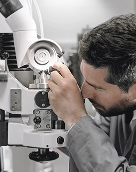 辛迪·克莱门特-积家手表官方售后服务中心